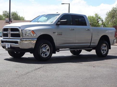 Used 2017 RAM 2500 SLT AWD/4WD image 11
