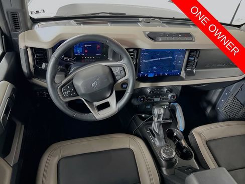 Used 2023 Ford Bronco Wildtrak image 22