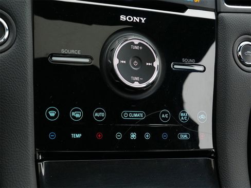 Used 2015 Ford Taurus SHO w/ Equipment Group 401A image 23