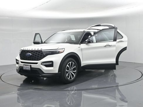 Used 2022 Ford Explorer ST-Line RWD image 37