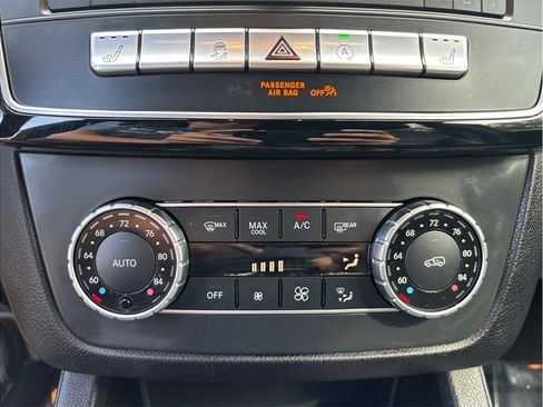 Used 2018 Mercedes-Benz GLS 450 4MATIC image 30