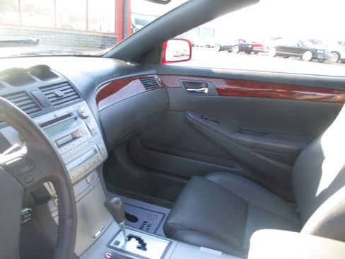 Used 2006 Toyota Solara SLE image 5