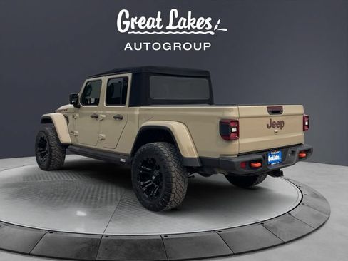 Used 2020 Jeep Gladiator Mojave AWD/4WD image 3