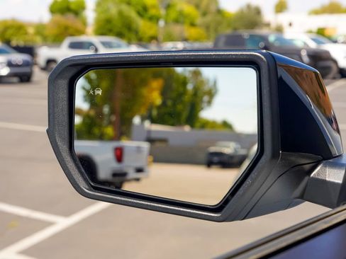 Used 2025 GMC Canyon Elevation image 26