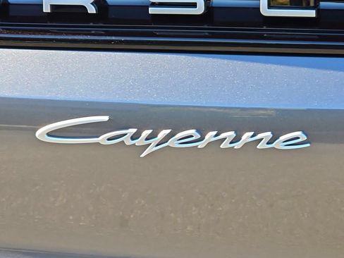 Certified 2026 Porsche Cayenne Coupe AWD/4WD image 28