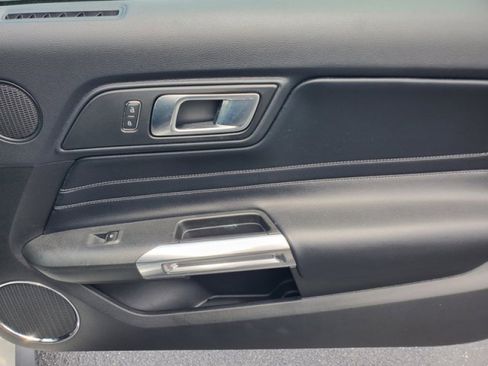 Certified 2019 Ford Mustang GT Premium w/ GT Performance Package image 30