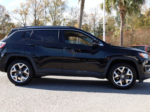 Used 2020 Jeep Compass Limited image 4