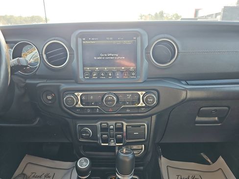Used 2020 Jeep Gladiator Overland image 20
