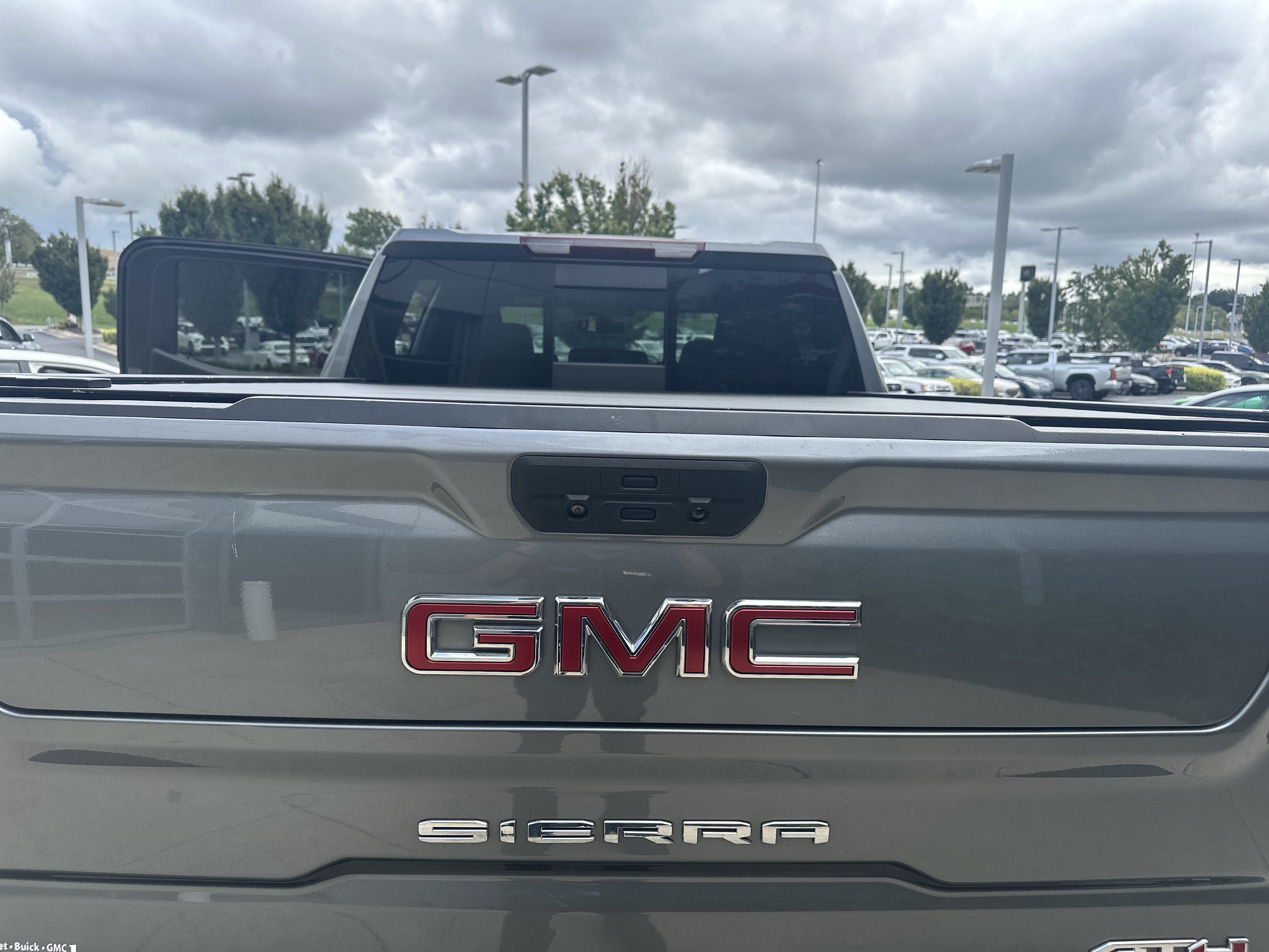 Used 2021 GMC Sierra 1500 AT4 w/ AT4 Preferred Package AWD/4WD image 31