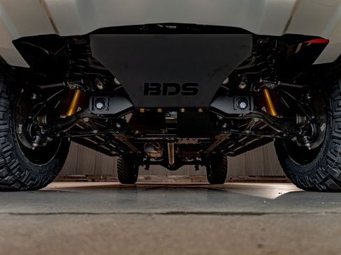 Used 2024 Chevrolet Silverado 1500 ZR2 w/ Technology Package image 12