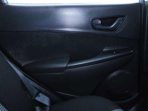 Used 2023 Hyundai Kona SE image 23