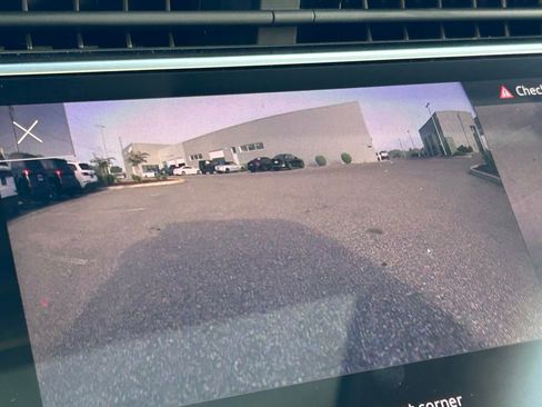 Used 2025 Audi Q7 3.0T Prestige image 30