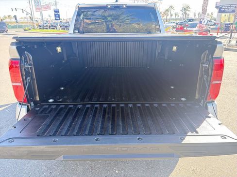 Used 2025 Toyota Tacoma TRD Sport AWD/4WD image 19