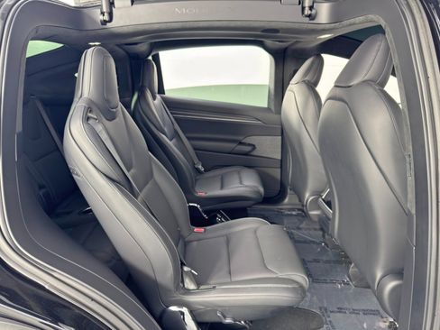 Used 2022 Tesla Model X Plaid image 44