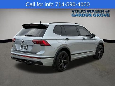 Used 2023 Volkswagen Tiguan SE R-Line FWD image 7