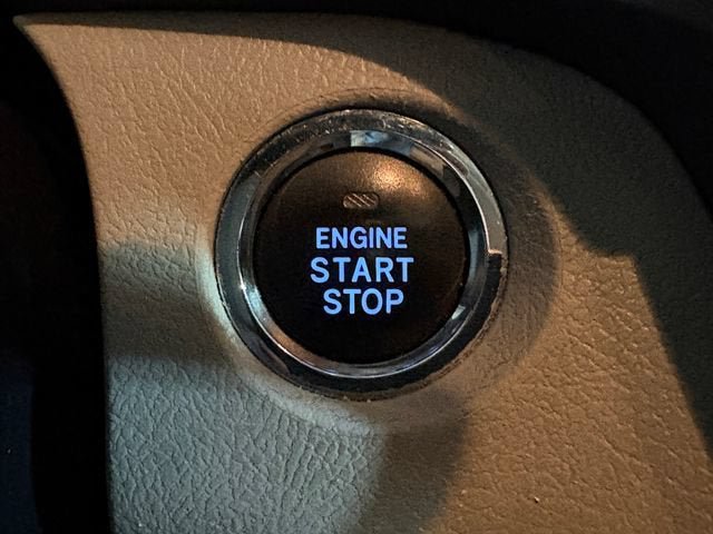 Certified 2020 Toyota Sienna XLE FWD image 19