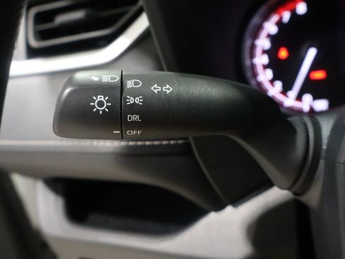 Used 2024 Toyota RAV4 LE image 37