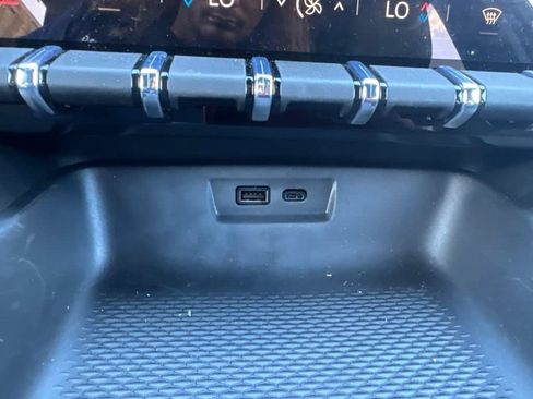 New 2026 GMC Terrain AT4 w/ Convenience Package III AWD/4WD image 32