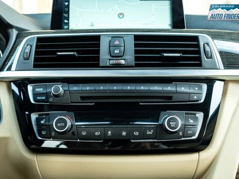 Used 2017 BMW 330i xDrive Wagon image 18