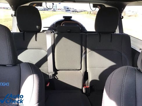 Used 2022 Jeep Wrangler Unlimited Rubicon 4xe w/ Cold Weather Group image 17