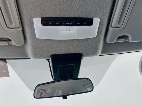 Certified 2025 Nissan Kicks Play S image 17