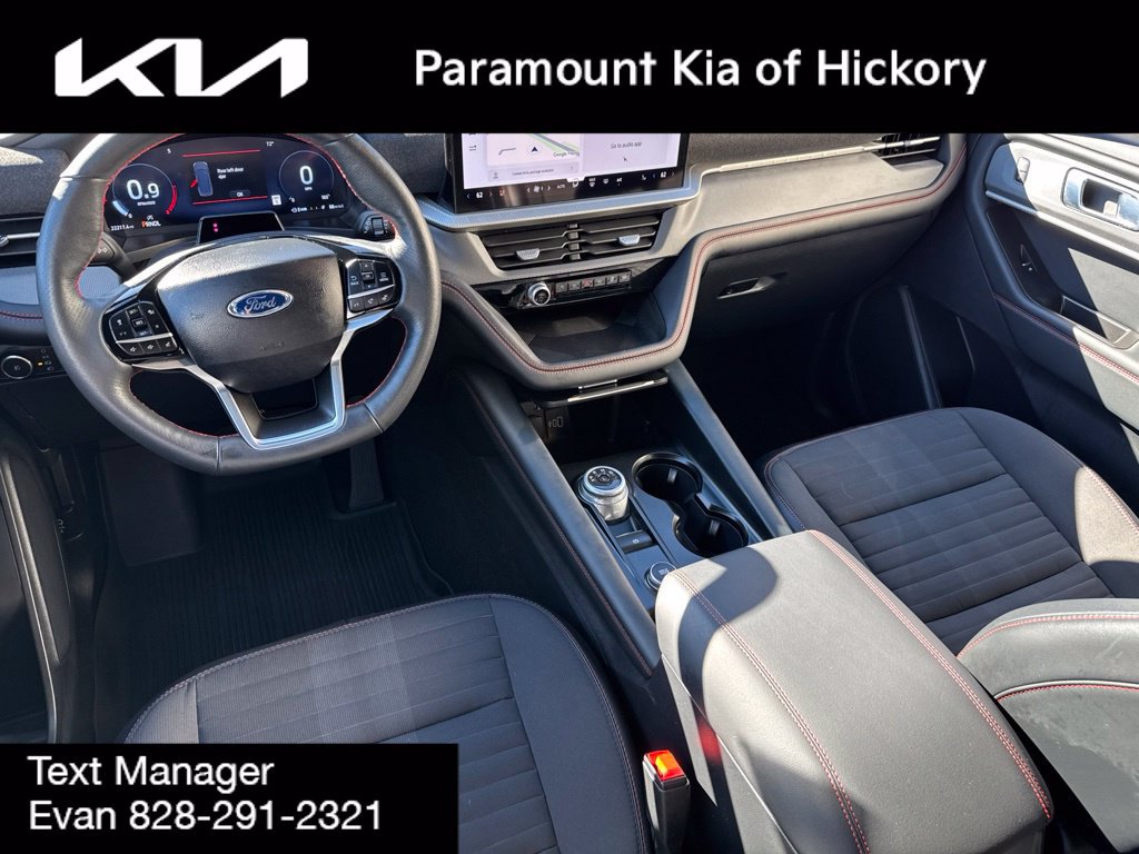 Used 2025 Ford Explorer ST-Line AWD/4WD image 17