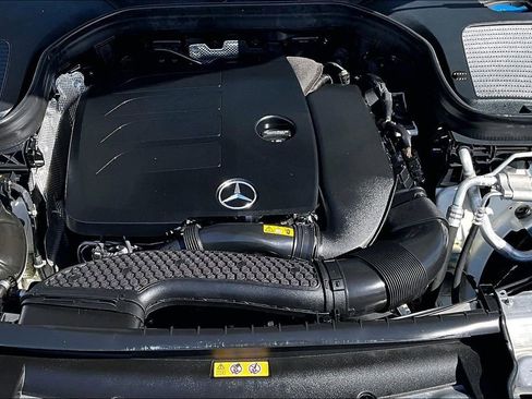 Used 2022 Mercedes-Benz GLC 300 image 10
