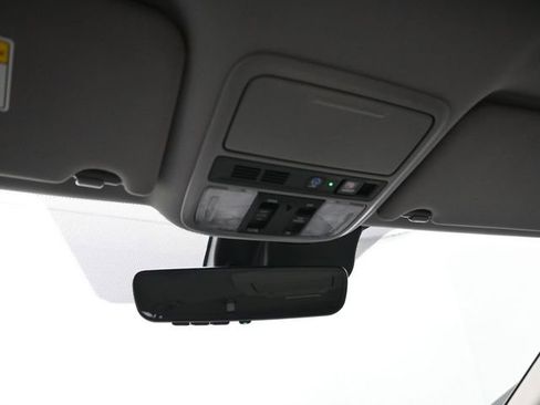 Used 2021 Honda Pilot Touring image 29