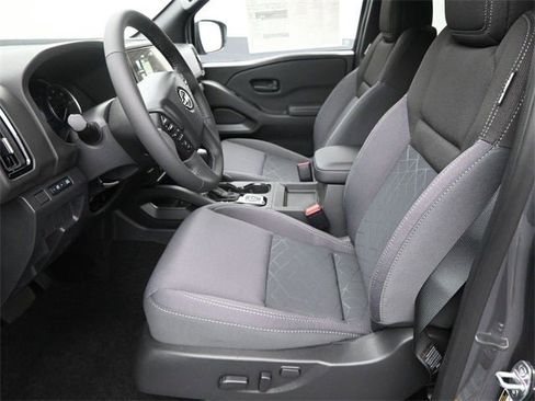 New 2026 Nissan Frontier SV image 9