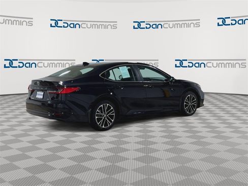 Used 2026 Toyota Camry XLE image 8