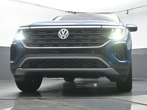 New 2026 Volkswagen Atlas Cross Sport SE FWD image 33