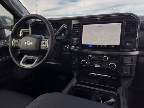 New 2026 Ford F250 Lariat w/ Black Appearance Package image 50