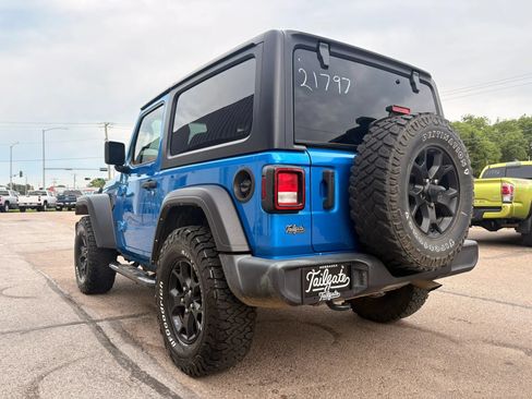 Used 2022 Jeep Wrangler Sport AWD/4WD image 4