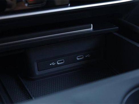 New 2026 Volkswagen Atlas Cross Sport SE image 13