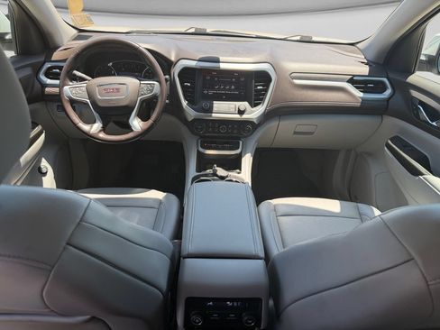 Used 2021 GMC Acadia SLT AWD/4WD image 12