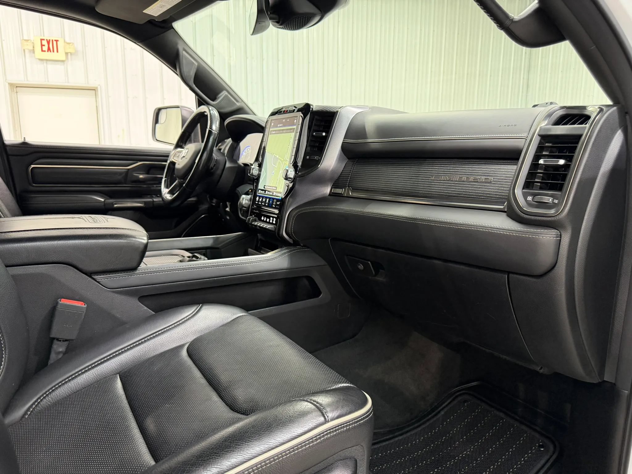 Used 2021 RAM 1500 Limited w/ Body Color Bumper Group AWD/4WD image 14