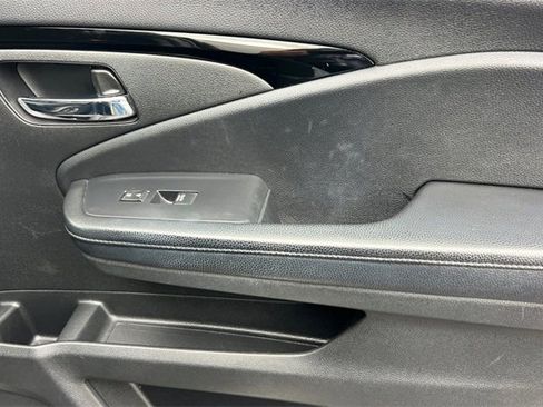 Used 2019 Honda Pilot Touring image 23