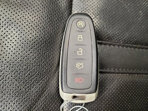 Used 2016 Lincoln MKS w/ Equipment Group 101A image 32