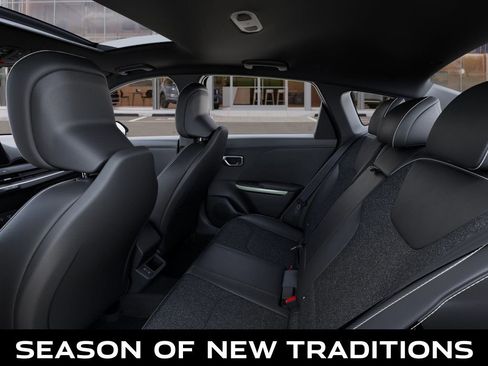New 2025 Kia K4 GT-Line image 18