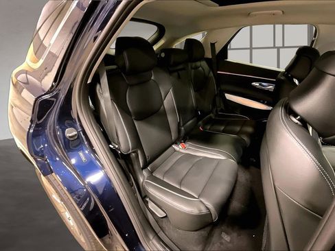 New 2026 Genesis GV70 2.5T Advanced image 9