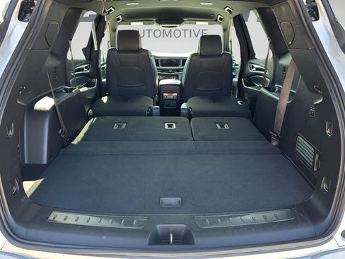 Used 2024 Buick Enclave Premium image 26