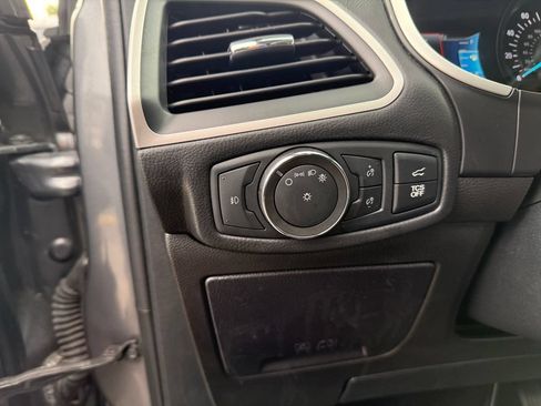 Used 2021 Ford Edge SEL w/ Convenience Package AWD/4WD image 19