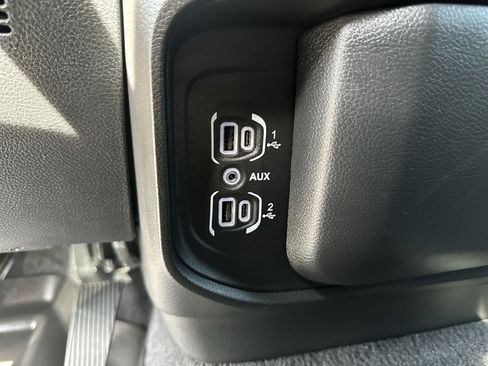 Used 2026 RAM 1500 Warlock AWD/4WD image 41