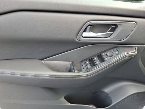 New 2026 Nissan Rogue SV image 10