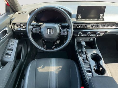 Used 2025 Honda Civic Sport image 21