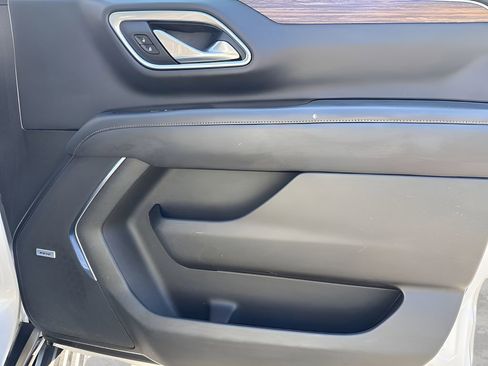 Used 2021 Chevrolet Suburban High Country image 10