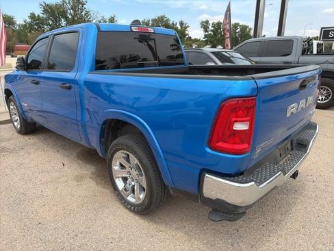 Used 2025 RAM 1500 Big Horn AWD/4WD image 4