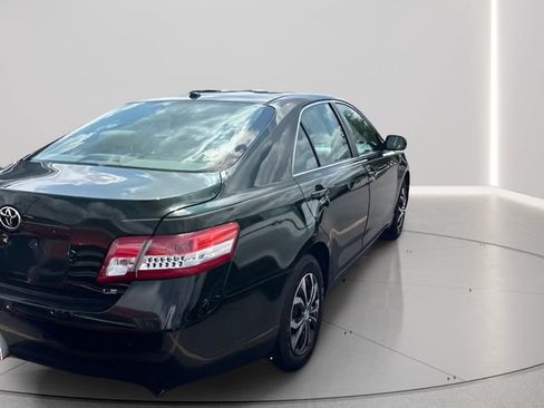 Used 2010 Toyota Camry LE FWD image 12