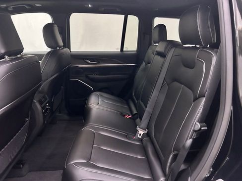 New 2026 Jeep Grand Cherokee Limited image 14