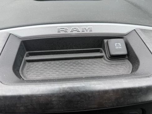 Used 2021 RAM 1500 Big Horn AWD/4WD image 25